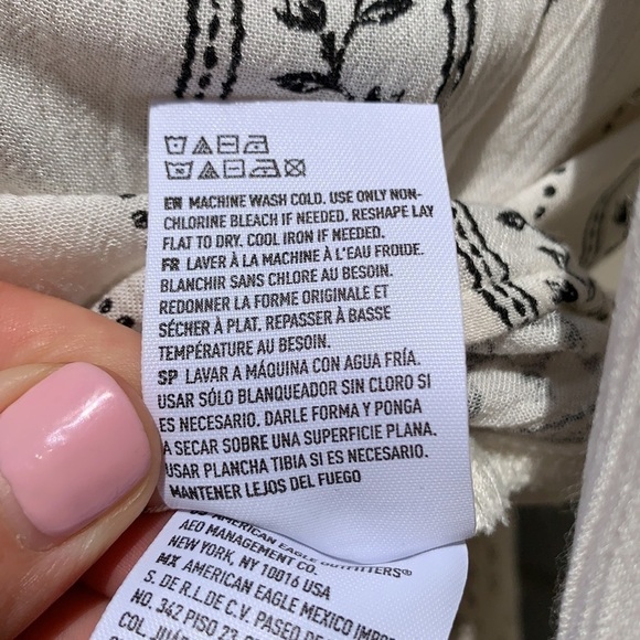 Amercan EAGLE OUTFITTERS Tie Front Top - Picture 12 of 14